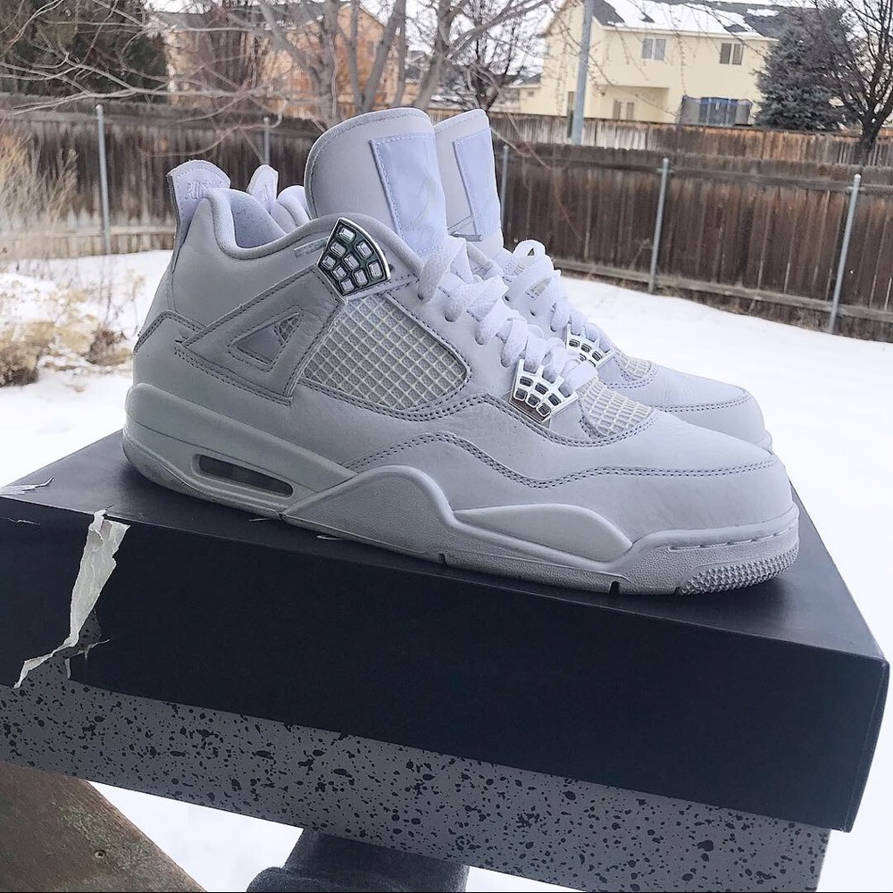 Jordan retro 4 Pure $